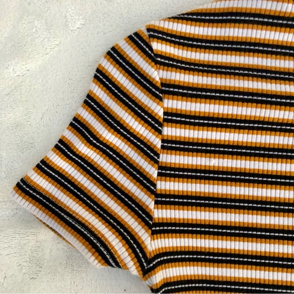 H&M Rib Knit Crop Top Striped Sz. Small - Picture 2 of 6